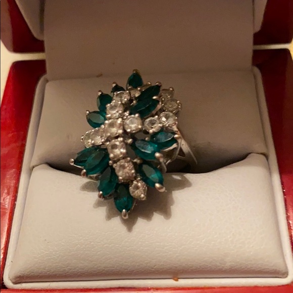Jewelry - Sterling Silver emerald and CZ stone vintage ring